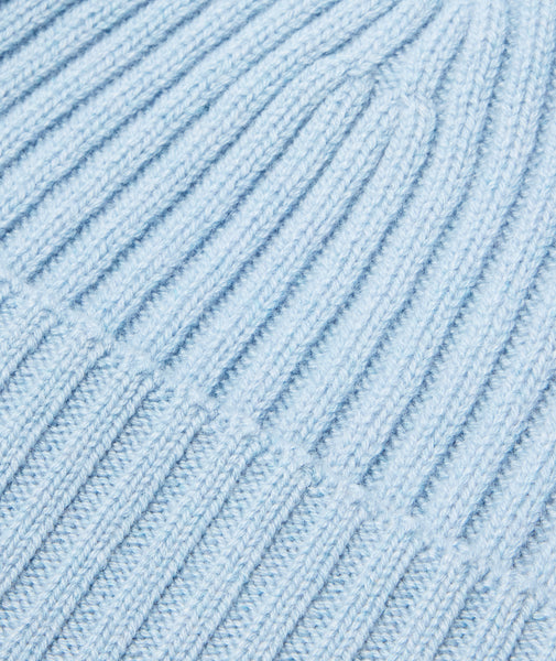 Bonnet en cachemire bleu clair