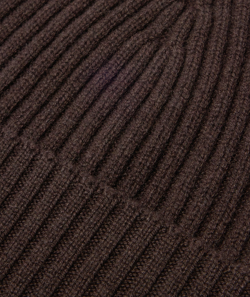 Beanie in brown cashmere